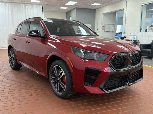 Used 2026 BMW X2 xDrive28i w/ Technology Package AWD/4WD image 7
