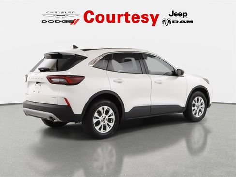 Used 2023 Ford Escape Active image 5