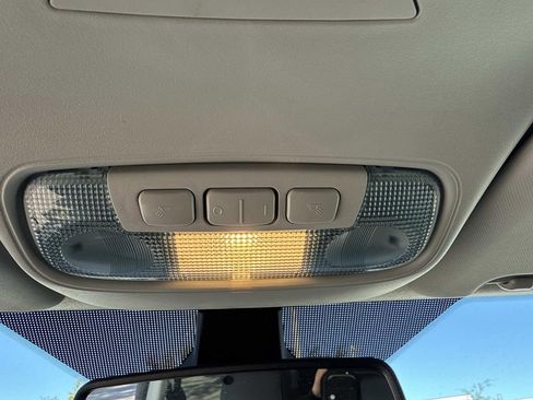 Used 2020 Ford Transit Connect XLT image 46