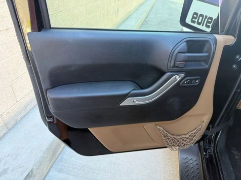 Used 2011 Jeep Wrangler Unlimited Sahara w/ Trailer Tow Group image 14