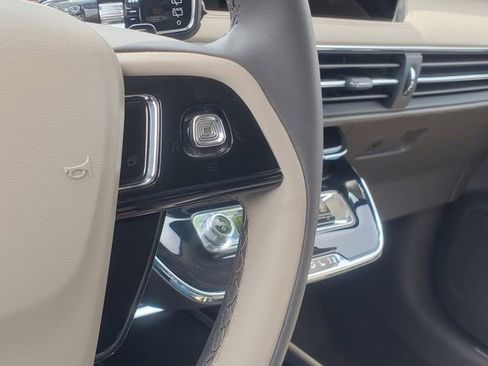 Certified 2023 Lincoln Corsair FWD image 18