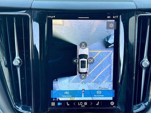 Used 2022 Volvo XC60 T8 Inscription Expression image 14