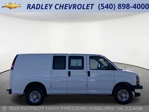 Certified 2024 Chevrolet Express 2500 Work Van w/ Driver Convenience Package image 16