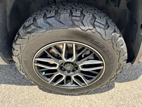 Used 2016 Jeep Renegade Sport w/ Power & Air Group AWD/4WD image 8