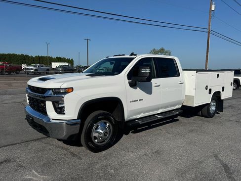 Used 2023 Chevrolet Silverado 3500 LT w/ Snow Plow Prep Package AWD/4WD image 2