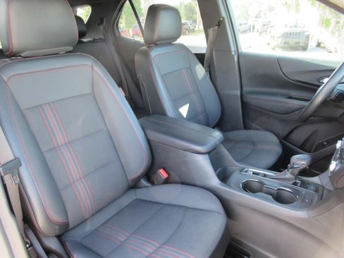 Used 2023 Chevrolet Equinox RS AWD/4WD image 9