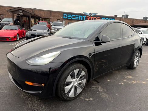 Used 2021 Tesla Model Y Long Range image 7