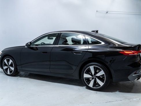 Used 2025 Audi A5 2.0T Premium w/ Convenience Package image 3