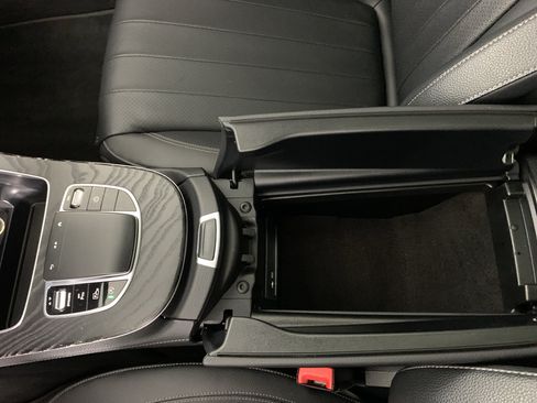 Used 2021 Mercedes-Benz E 350 Sedan w/ Premium Package image 29