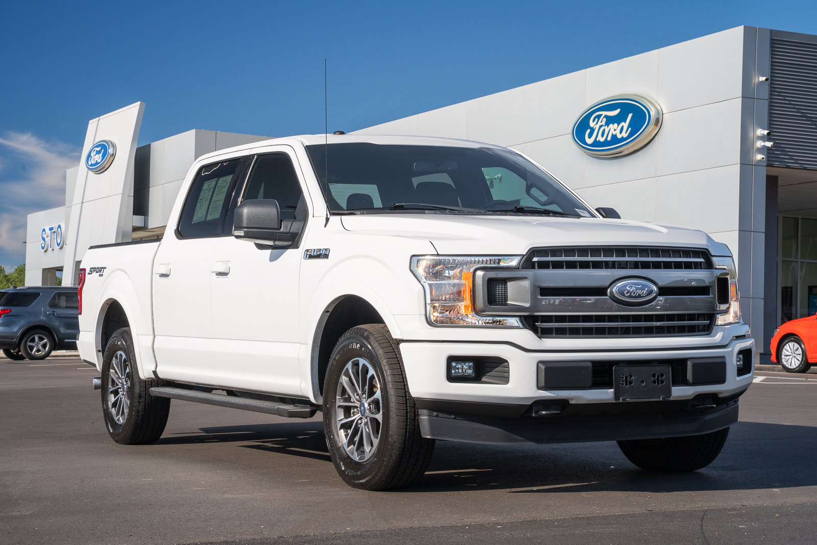Certified 2018 Ford F150 XLT w/ Equipment Group 302A Luxury AWD/4WD image 1