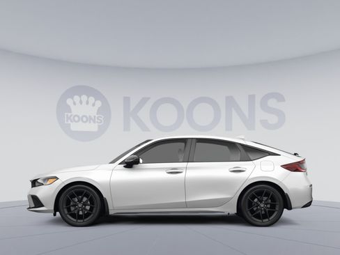 Used 2023 Honda Civic Sport image 2