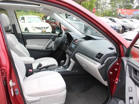 Used 2015 Subaru Forester 2.5i Premium AWD/4WD image 29