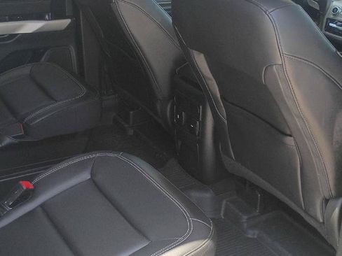Used 2023 Ford Explorer XLT w/ Equipment Group 202A AWD/4WD image 20