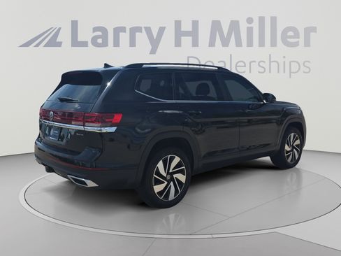 Used 2026 Volkswagen Atlas SE w/ Panoramic Sunroof Package AWD/4WD image 5
