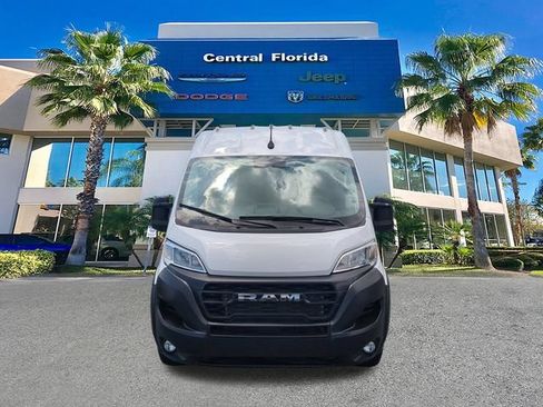 Used 2025 RAM ProMaster 2500 w/ Convenience Group FWD image 3