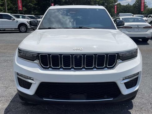 Used 2025 Jeep Grand Cherokee Limited w/ Luxury Tech Group II RWD image 6