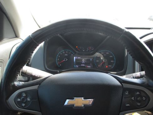 Used 2018 Chevrolet Colorado Z71 image 28