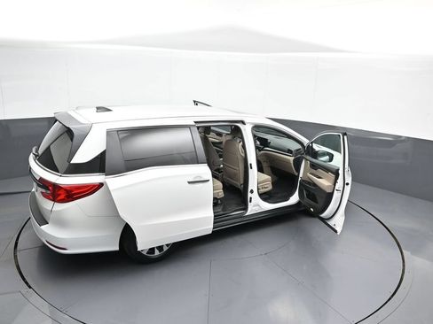 Certified 2024 Honda Odyssey EX-L image 48