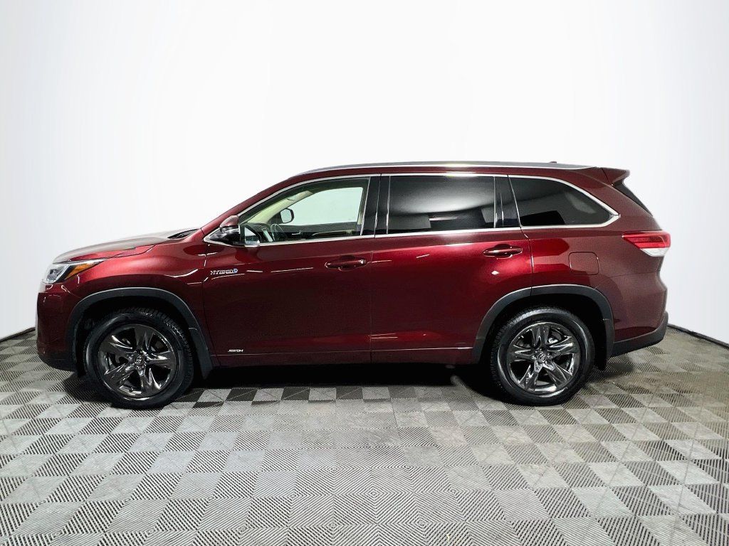 Certified 2017 Toyota Highlander Limited Platinum AWD/4WD image 4
