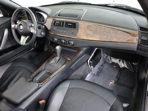 Used 2008 BMW Z4 3.0i RWD image 28