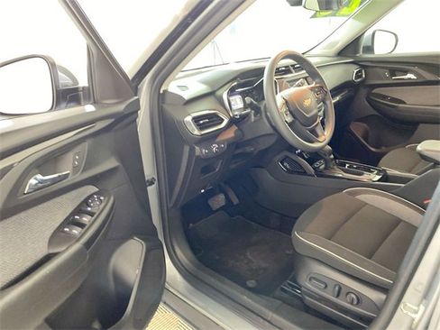 Used 2023 Chevrolet TrailBlazer LT image 27