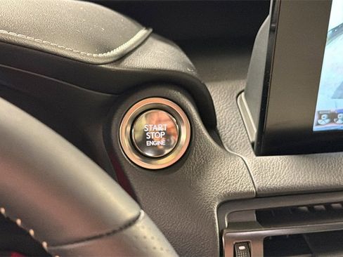 Certified 2025 Lexus IS 350 F Sport image 30