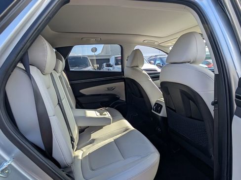 Used 2022 Hyundai Tucson Limited w/ Cargo Package AWD/4WD image 17