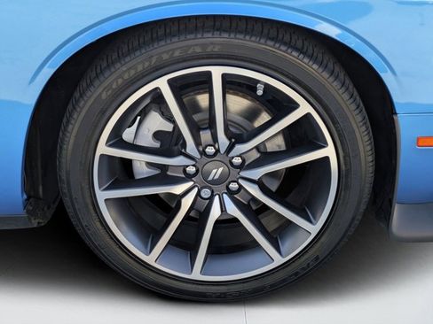 Used 2023 Dodge Challenger GT w/ Plus Package image 9