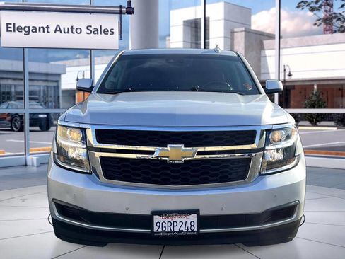 Used 2020 Chevrolet Suburban LT image 2