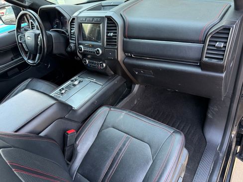 Used 2019 Ford Expedition Limited w/ Equipment Group 303A AWD/4WD image 20