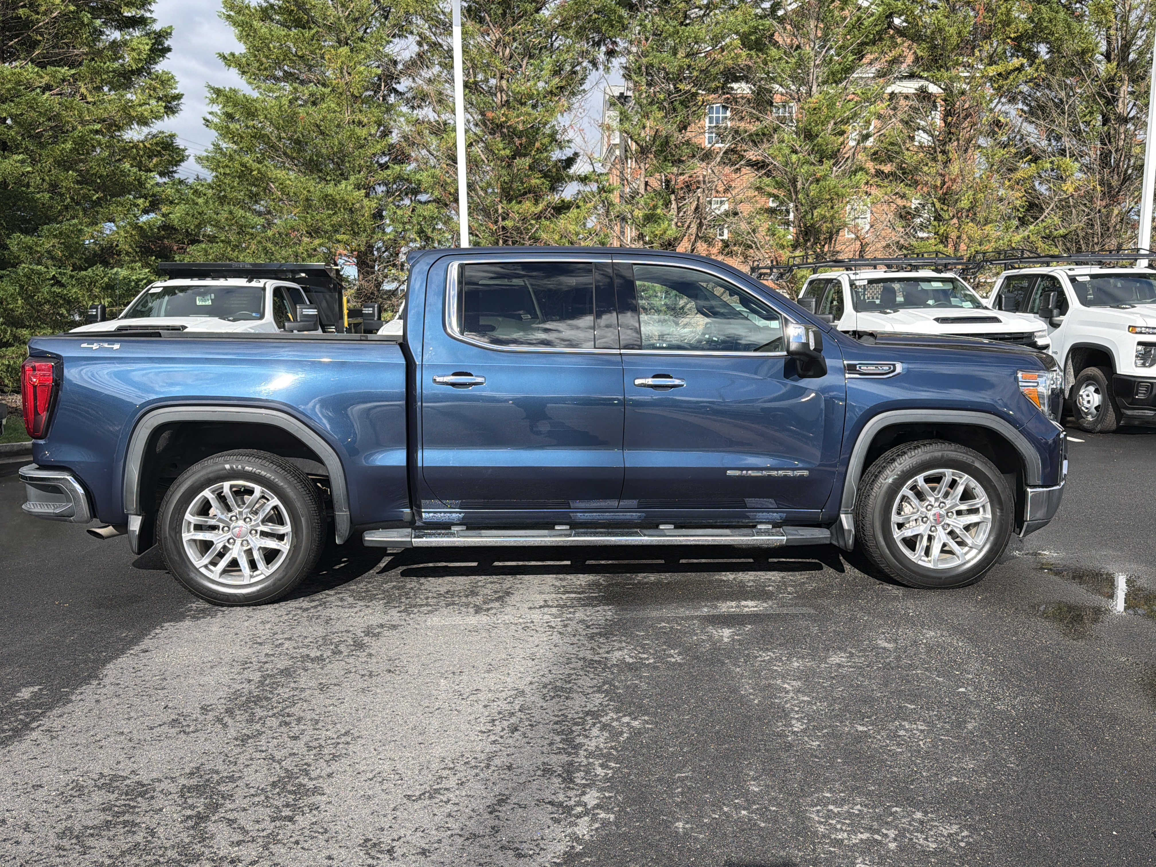 Used 2020 GMC Sierra 1500 SLT w/ SLT Premium Plus Package AWD/4WD image 12