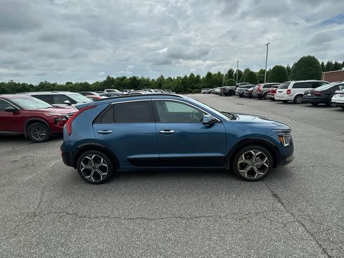 Certified 2023 Kia Niro SX Touring FWD image 15