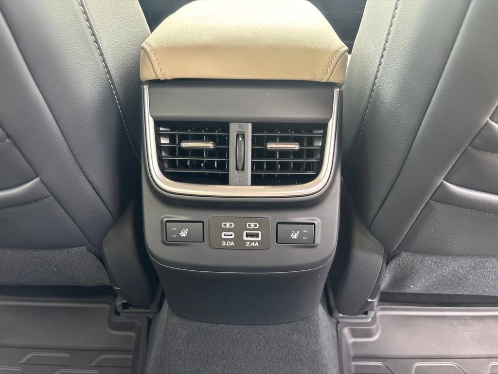 Used 2024 Subaru Outback Limited AWD/4WD image 21
