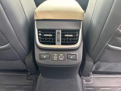 Used 2024 Subaru Outback Limited AWD/4WD image 21