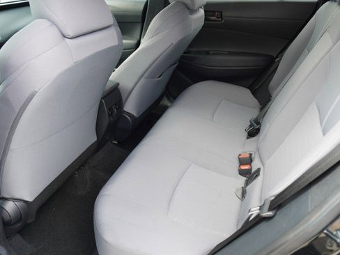 Used 2023 Toyota Corolla Cross SE AWD/4WD image 9