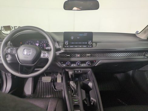 Certified 2023 Honda Accord EX image 16