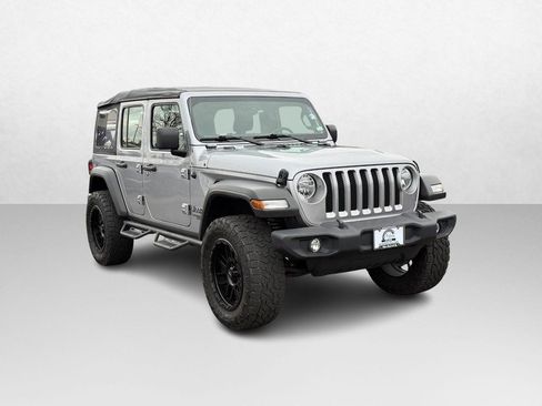 Used 2021 Jeep Wrangler Unlimited Sport image 8