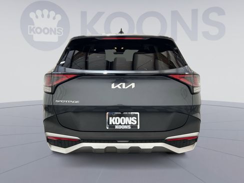 Used 2024 Kia Sportage LX FWD image 5