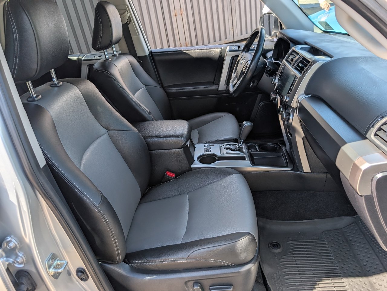 Used 2024 Toyota 4Runner SR5 Premium w/ Moonroof Package RWD image 8