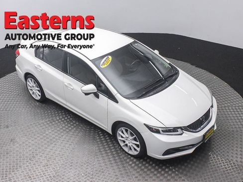 Used 2015 Honda Civic SE image 3