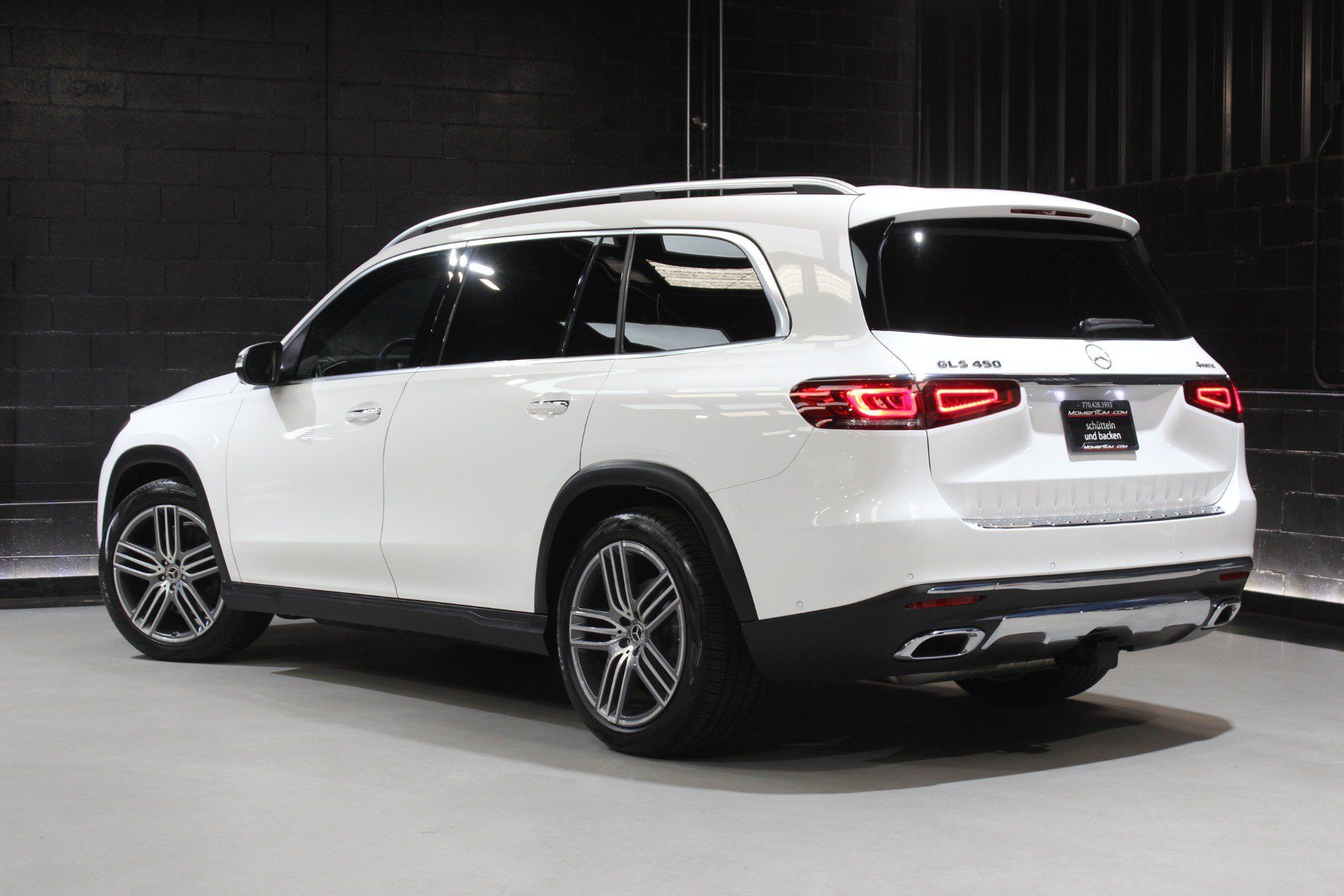 Used 2023 Mercedes-Benz GLS 450 4MATIC image 12