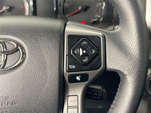 Certified 2022 Toyota 4Runner SR5 Premium image 20