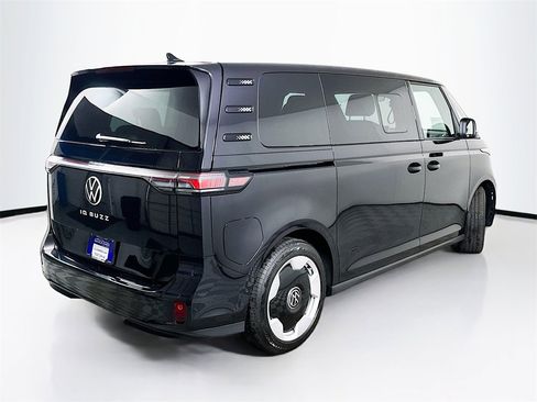New 2025 Volkswagen ID. Buzz Pro S image 7