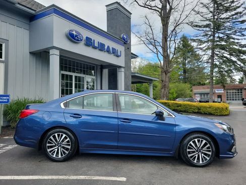 Used 2019 Subaru Legacy 2.5i Premium AWD/4WD image 2