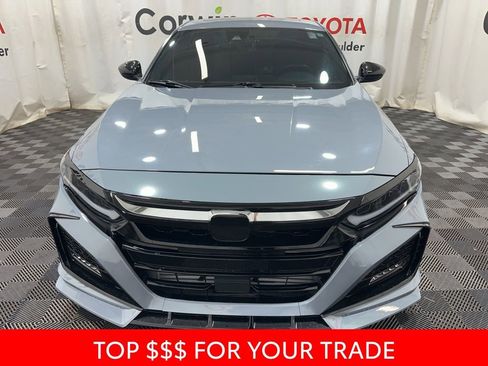 Used 2021 Honda Accord Sport image 2