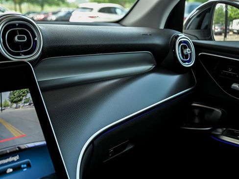 New 2025 Mercedes-Benz GLC 350e 4MATIC image 19