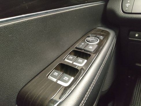 Used 2020 Kia Sorento LX image 27