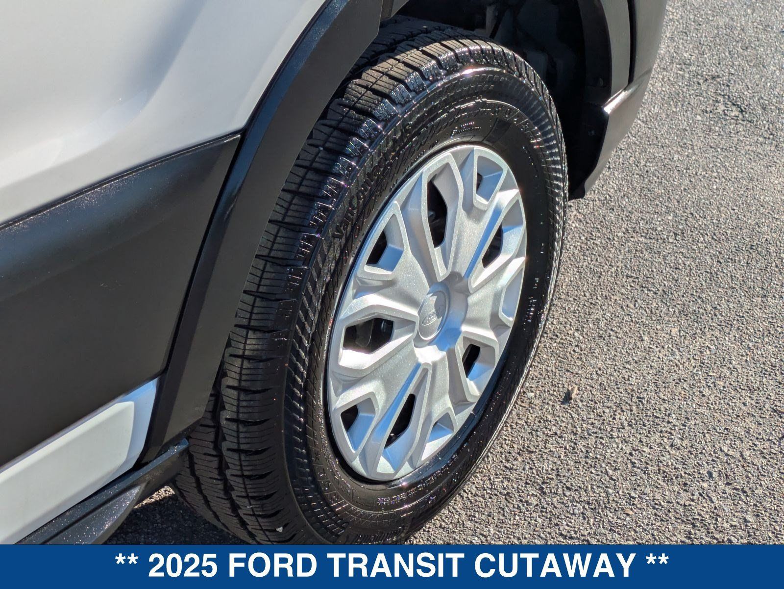 New 2025 Ford Transit 350 w/ Interior Upgrade Package RWD image 14
