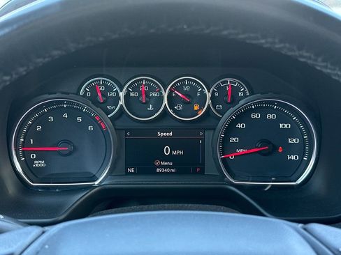 Used 2021 Chevrolet Suburban LT w/ Rear Media and Nav Package image 27