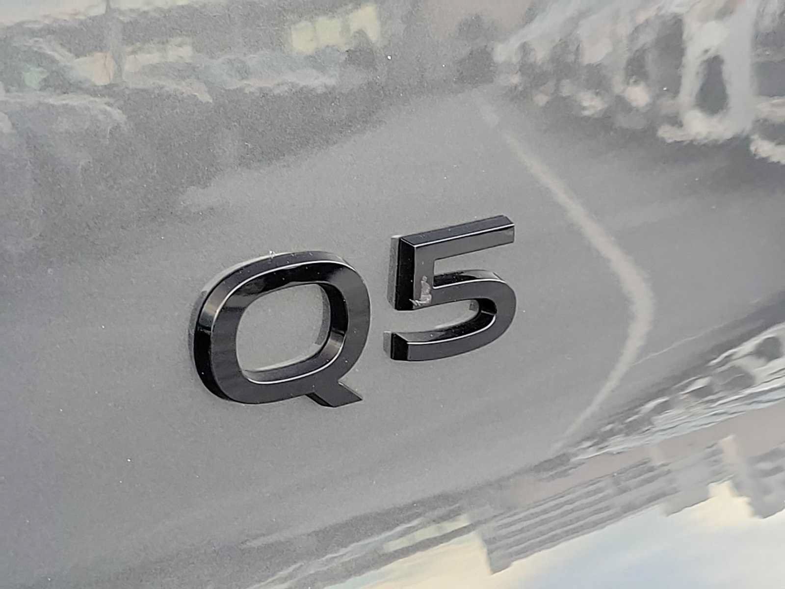 Certified 2025 Audi Q5 Premium Plus AWD/4WD image 11